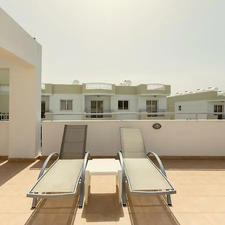 Hotel de apartamente Oceania Bay Village 4*