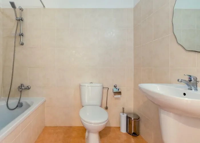 Oceania Bay Village 4*