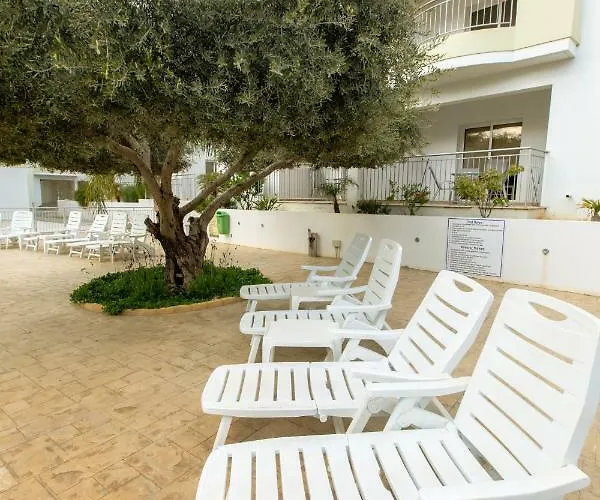 Oceania Bay Village 4*