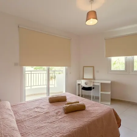 Oceania Bay Village 4*