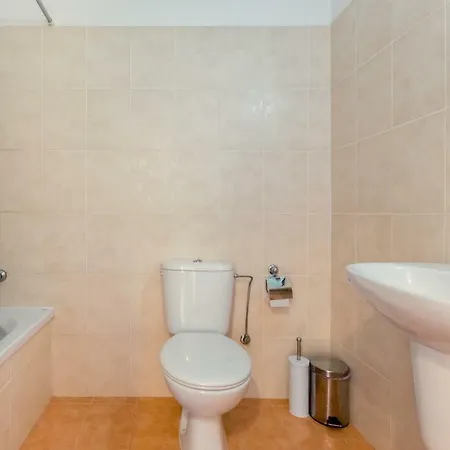 Oceania Bay Village 4*