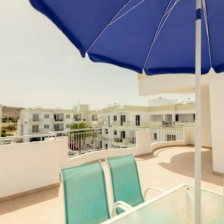 Oceania Bay Village Aparthotel 4*