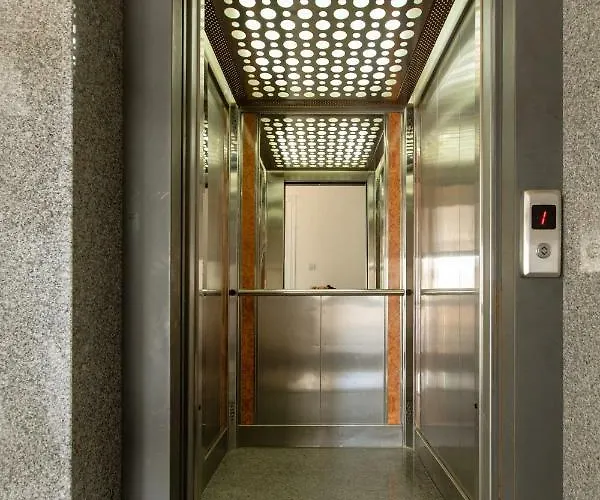 Aparthotel Oceania Bay Village 4*